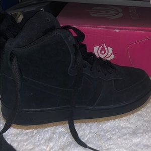 Nike hightop sneakers